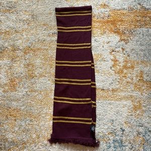 HARRY POTTER scarf - gryffindor
